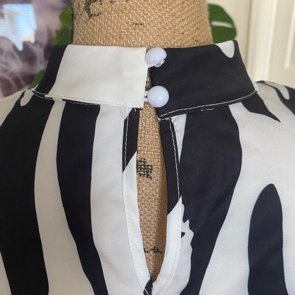 Print lantern sleeve crop blouse - Picture 5 of 6